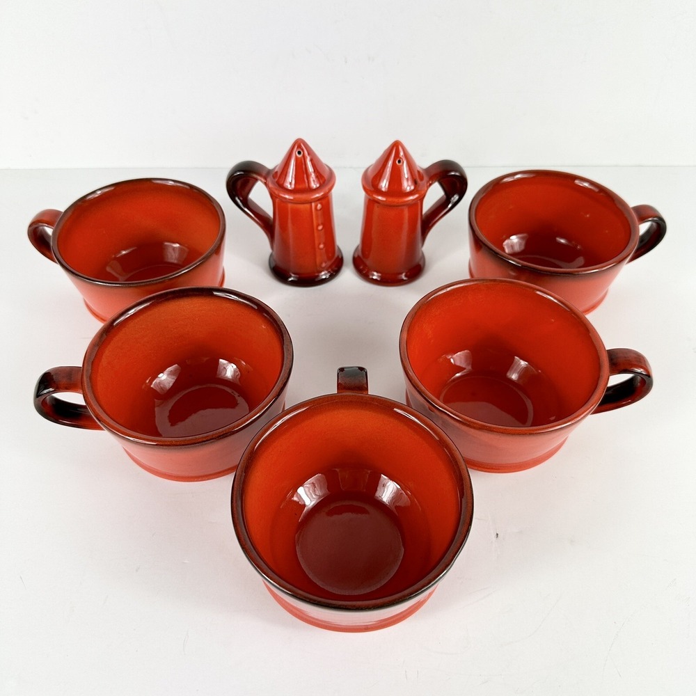 Metlox Poppytrail Red Rooster 5 Cups Mugs With Salt And Pepper Shakers